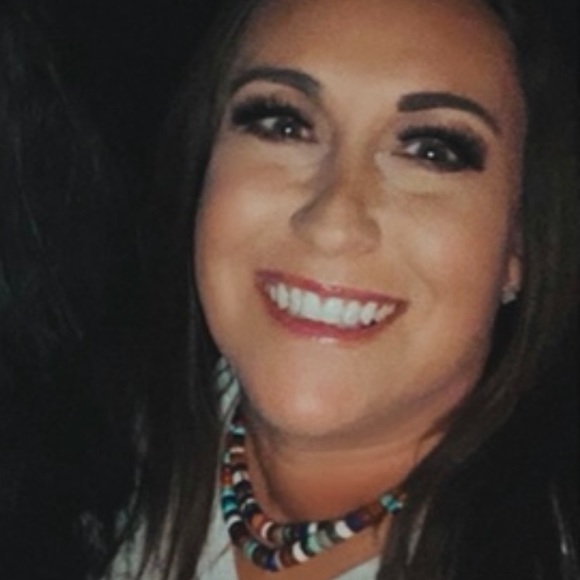 Meet your Posher, Amie - Picture 1 of 1